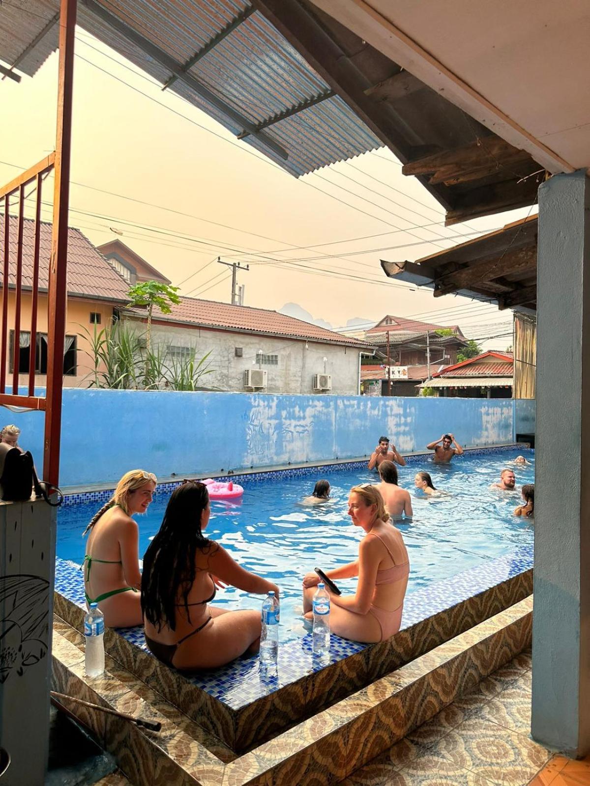 Golden Dragon House Vang Vieng Dış mekan fotoğraf